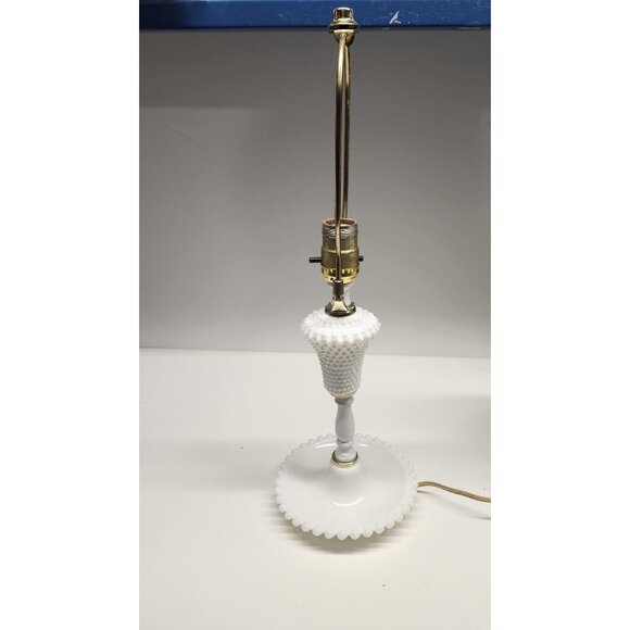 Hobnail Milk Glass Mid-Century Vintage Tiered Lamp, Tested & Works - Picture 2 of 11